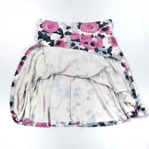 ❤2/15❤H&M Floral Circle Skater Mini Skirt - Picture 8 of 9
